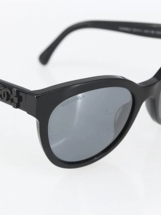 CHANEL Sunglasses plastic Black CC